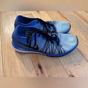 Nike Dual Fusion Women’s Athletic Shoes - Blue and Black